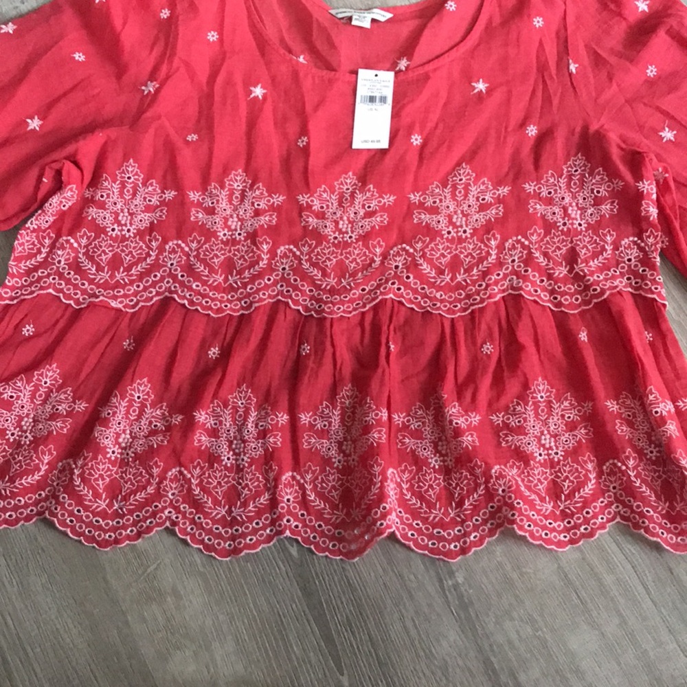 NWT American Eagle Outfitters embroidered tassel hem top size XL - Picture 2 of 10